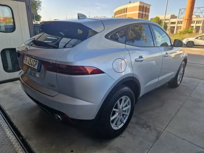 JAGUAR E-PACE 2.0 S AWD - immagine 4