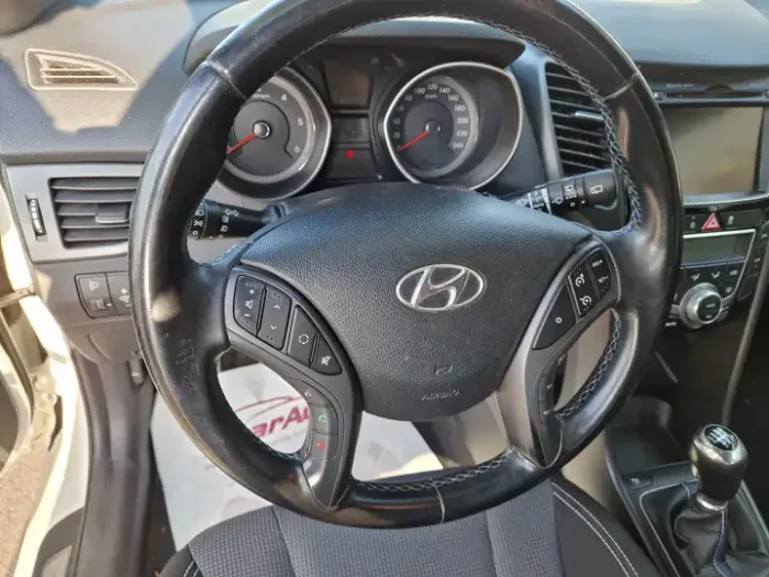 HYUNDAI  I30 WAGON 1.6 CRDI BUSINESS 110CV - immagine 8