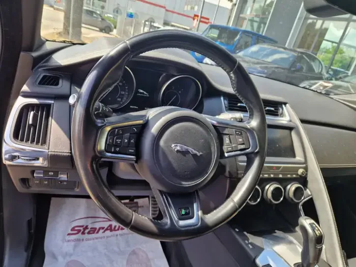 JAGUAR E-PACE 2.0 4WD NON FUNZIONANTE - immagine 8