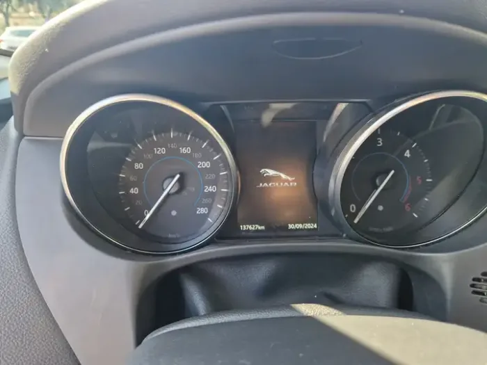 JAGUAR F-PACE 2.0 PRESTIGE AWD 180CV AUTO - immagine 8