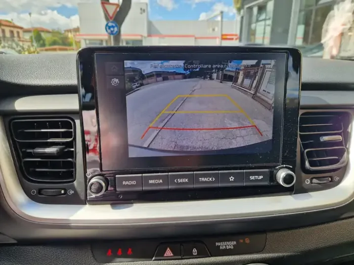 KIA STONIC 1.0 T-GDI MHEV STYLE - immagine 16