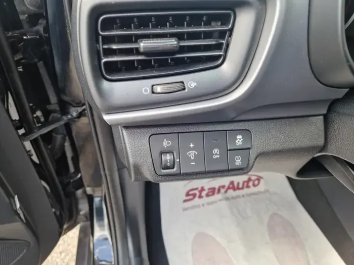 KIA STONIC 1.0 T-GDI MHEV STYLE - immagine 8