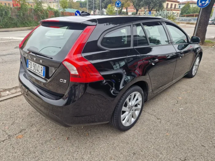 VOLVO V60 D3 2.0 D BUSINESS GEARTRONIC - immagine 4