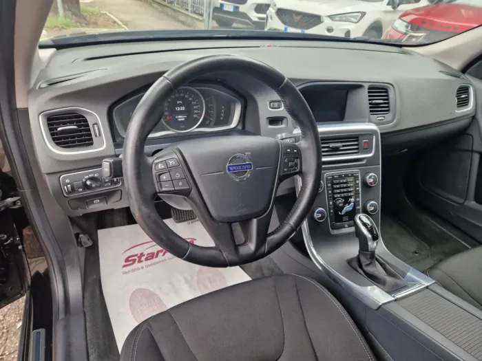 VOLVO V60 D3 2.0 D BUSINESS GEARTRONIC - immagine 7