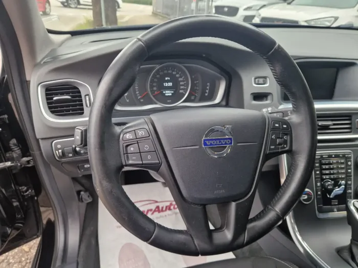 VOLVO V60 D3 2.0 D BUSINESS GEARTRONIC - immagine 8