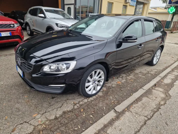 VOLVO V60 D3 2.0 D BUSINESS GEARTRONIC - immagine 2