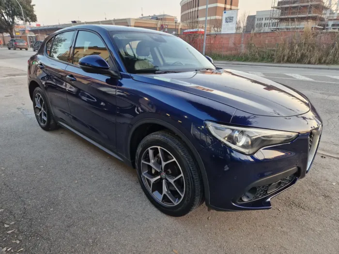 ALFA ROMEO STELVIO 2.2 SUPER Q4 210CV - immagine 2