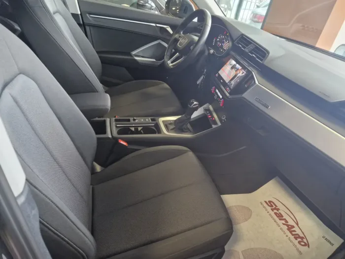 AUDI Q3 35 2.0 tdi Business Advanced quattro s-tronic - immagine 11