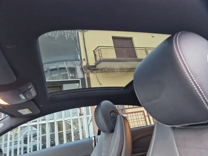 MERCEDES-BENZ E 220 Coupe d Premium Plus 4matic auto - immagine 9