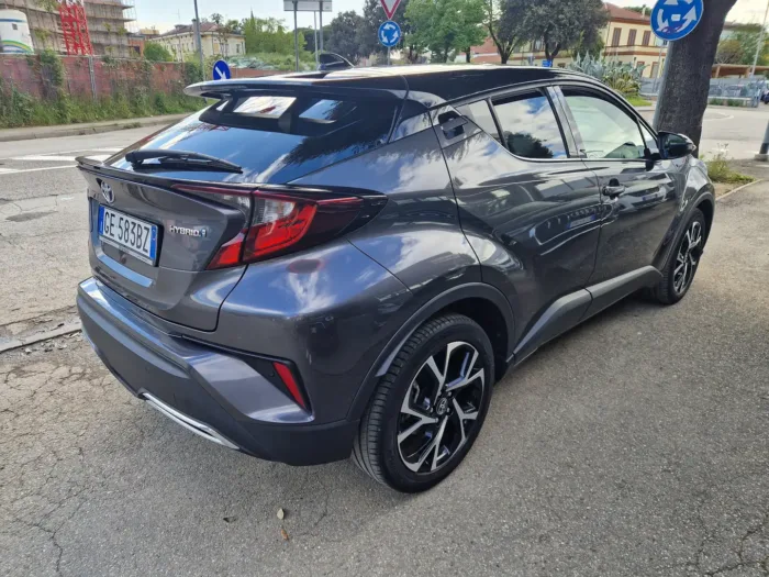 Toyota C-HR 2.0h Comfort e-cvt - immagine 4