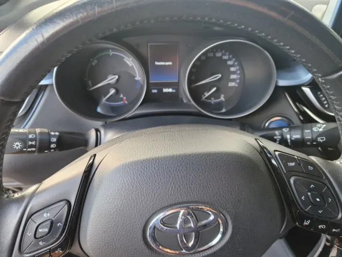 Toyota C-HR 2.0h Comfort e-cvt - immagine 10