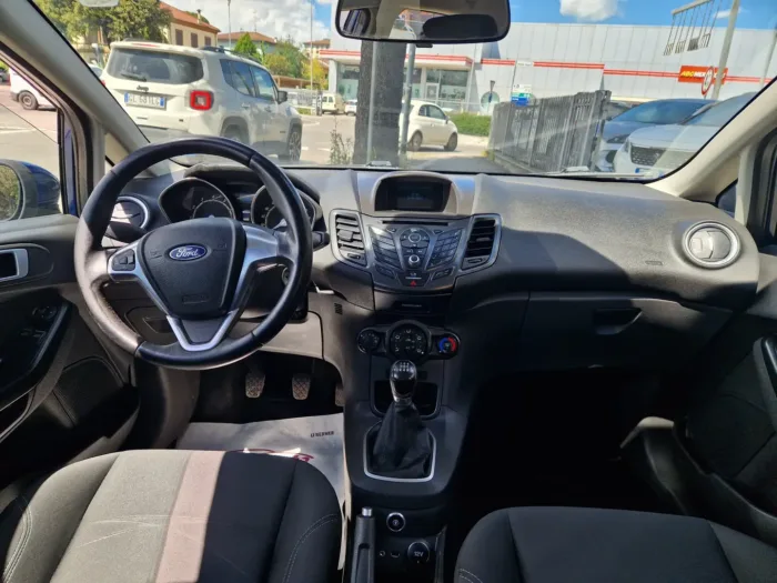 FORD FIESTA 5p 1.4 Business Gpl 95cv - immagine 5