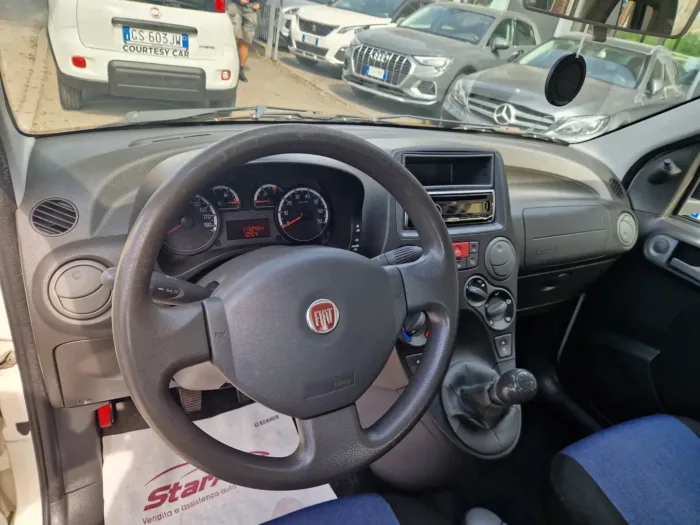 Fiat Panda 1.3 mjt 16v Climbing 4x4 75cv - immagine 6