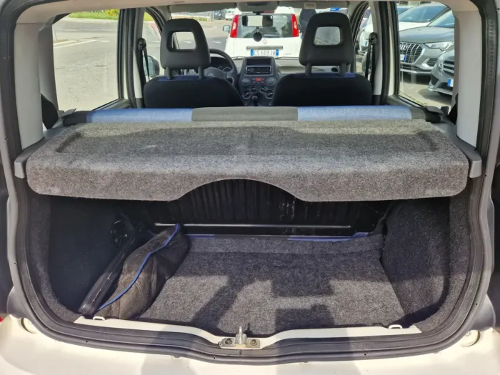 Fiat Panda 1.3 mjt 16v Climbing 4x4 75cv - immagine 11