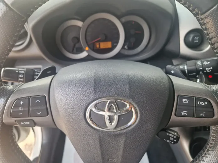 TOYOTA RAV 4 Crossover 2.2 d-4d Executive 150cv auto - immagine 5