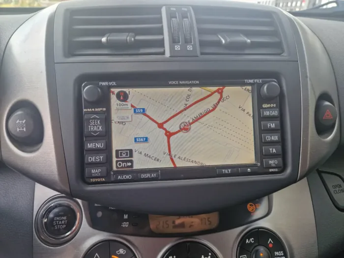 TOYOTA RAV 4 Crossover 2.2 d-4d Executive 150cv auto - immagine 8