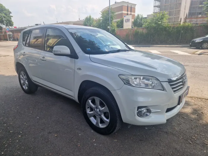 TOYOTA RAV 4 Crossover 2.2 d-4d Executive 150cv auto