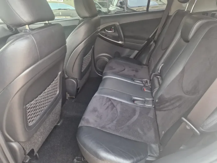 TOYOTA RAV 4 Crossover 2.2 d-4d Executive 150cv auto - immagine 13