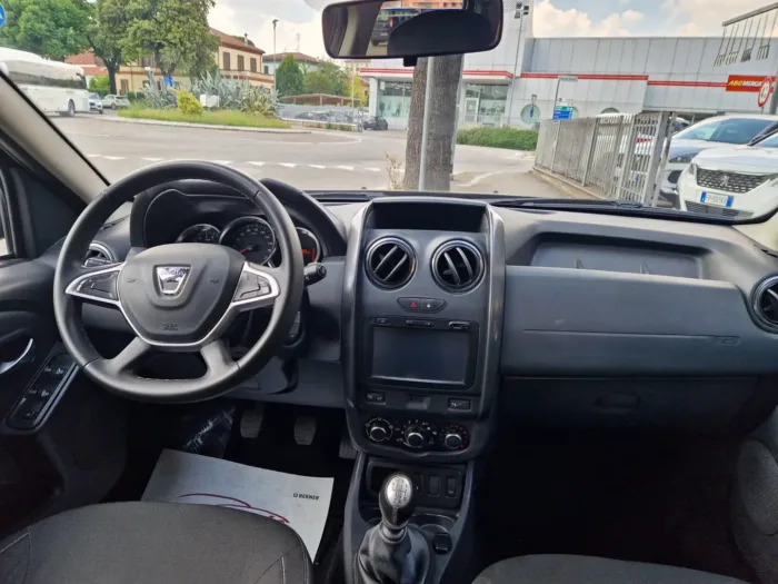DACIA DUSTER 1.5 dci Laureate 4x2 - immagine 5