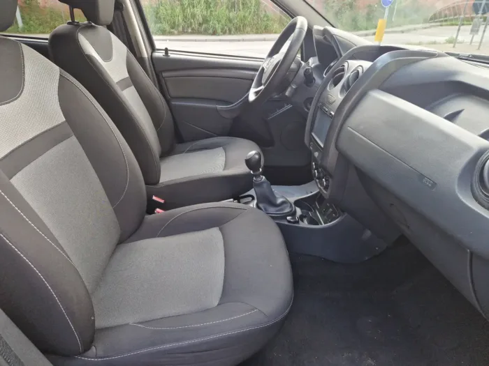 DACIA DUSTER 1.5 dci Laureate 4x2 - immagine 10