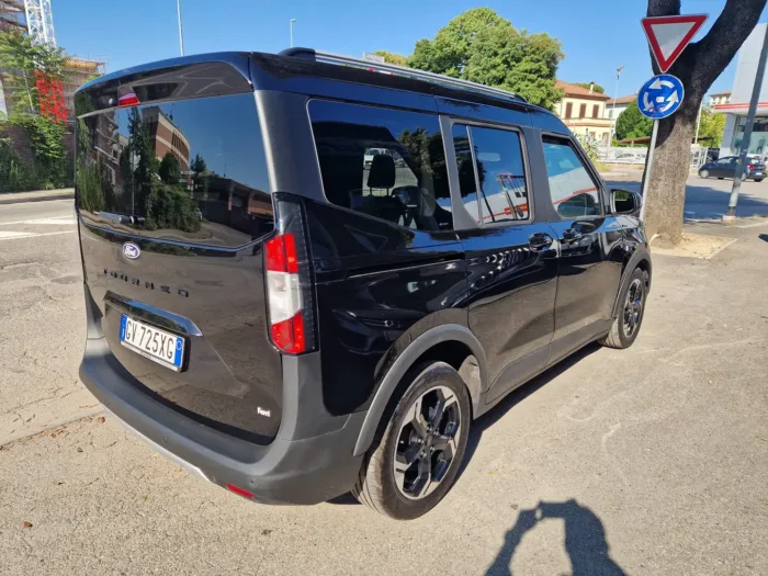 FORD TOURNEO COURIER 1.0 ecoboost 125cv Active - immagine 4
