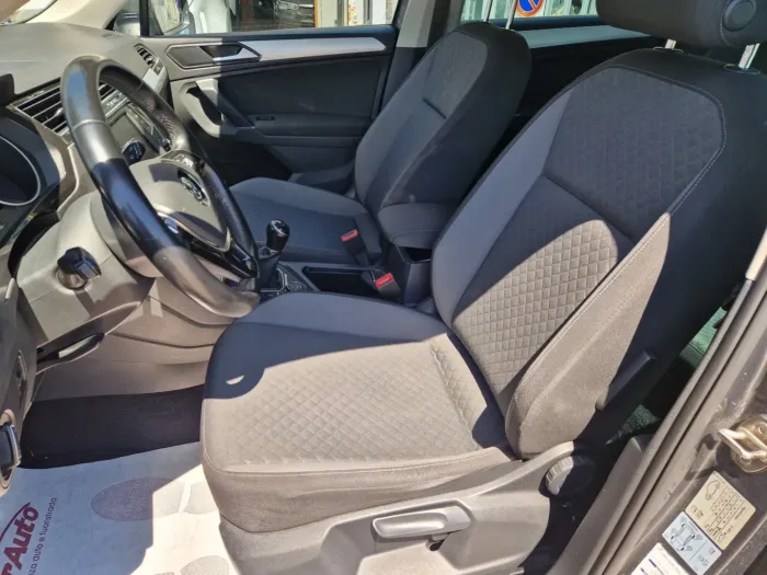 VOLKSWAGEN TIGUAN 2.0 tdi bm Sport - immagine 14