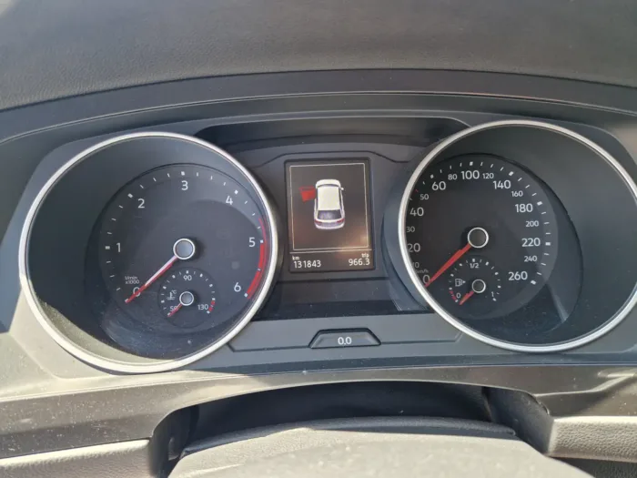 VOLKSWAGEN TIGUAN 2.0 tdi bm Sport - immagine 7