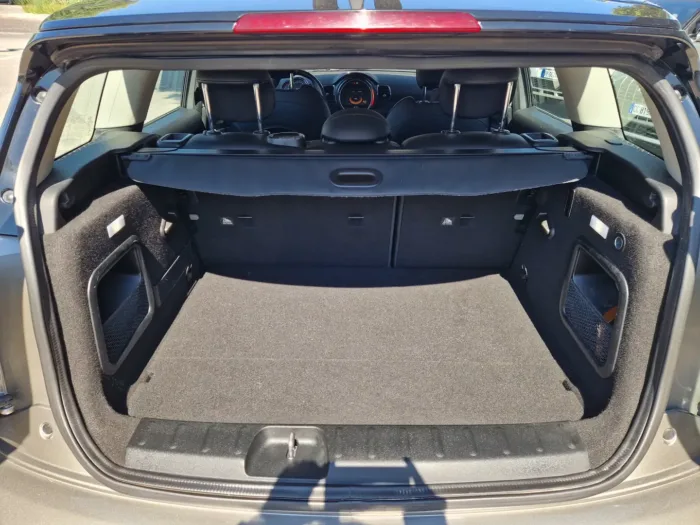 MINI Cooper D Clubman 2.0 Boost - immagine 14