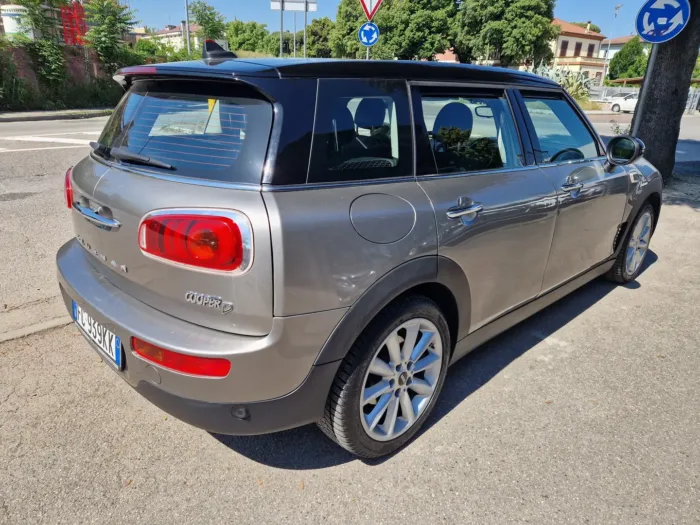 MINI Cooper D Clubman 2.0 Boost - immagine 3