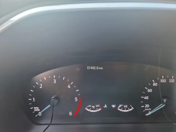 FORD KUGA 1.5 ecoblue Titanium Business 2wd 120cv - immagine 9