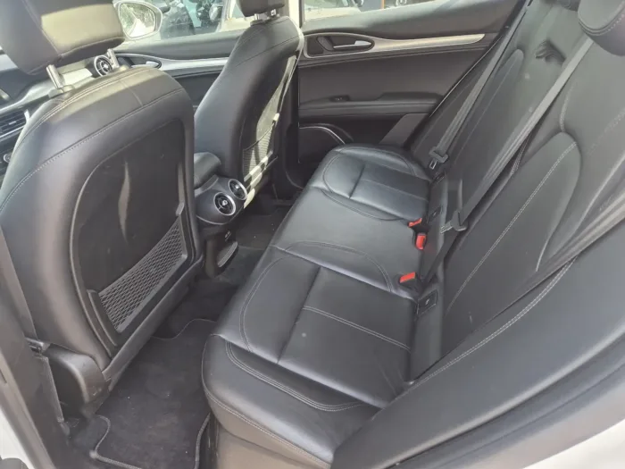 ALFA ROMEO STELVIO 2.2 t Super rwd 180cv auto - immagine 14