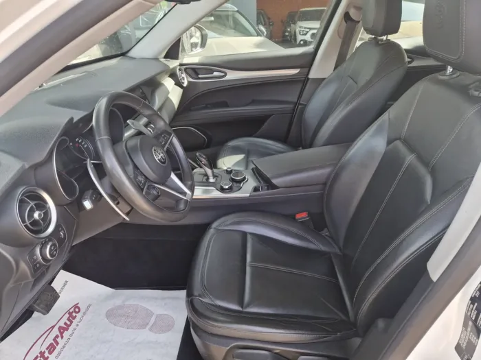 ALFA ROMEO STELVIO 2.2 t Super rwd 180cv auto - immagine 8
