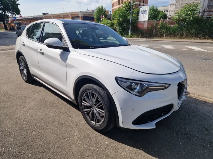 ALFA ROMEO STELVIO 2.2 t Super rwd 180cv auto