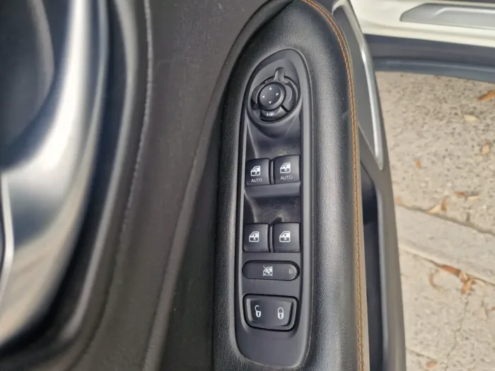 JEEP COMPASS 2.0 mjt Limited 4wd 140cv - immagine 9