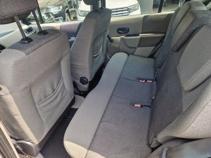RENAULT MODUS 1.2 16v Confort Dynamique - immagine 11