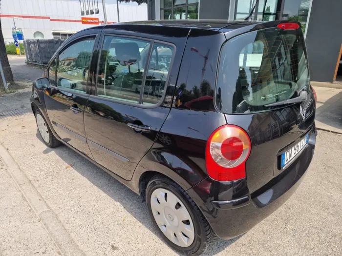 RENAULT MODUS 1.2 16v Confort Dynamique - immagine 3
