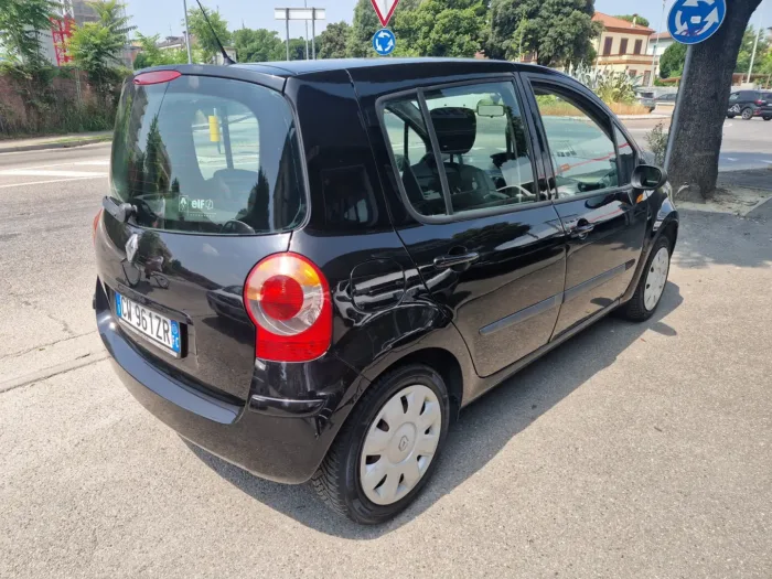 RENAULT MODUS 1.2 16v Confort Dynamique - immagine 4