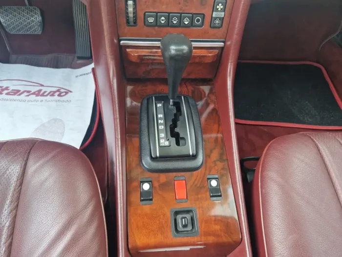 Mercedes-Benz SL 380 Roadster - immagine 6