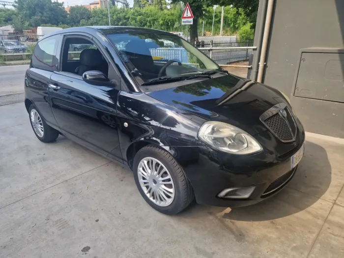 LANCIA YPSILON 1.2 8v New Oro (oro)