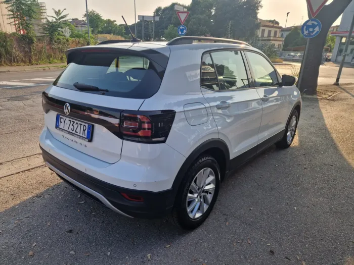 VOLKSWAGEN T-CROSS 1.6 tdi Style 95cv - immagine 3