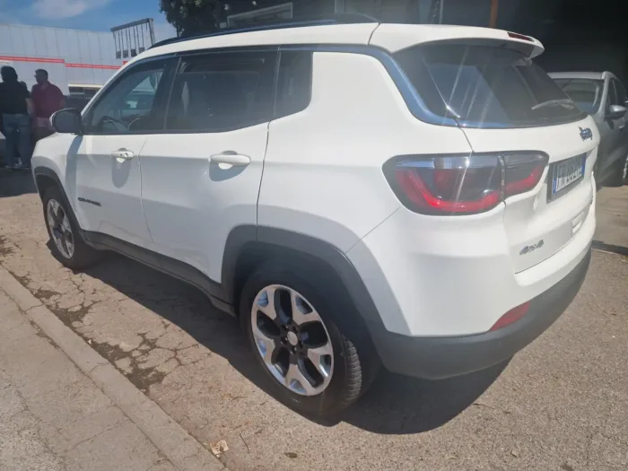 JEEP COMPASS 2.0 mjt Limited 4wd 140cv - immagine 4