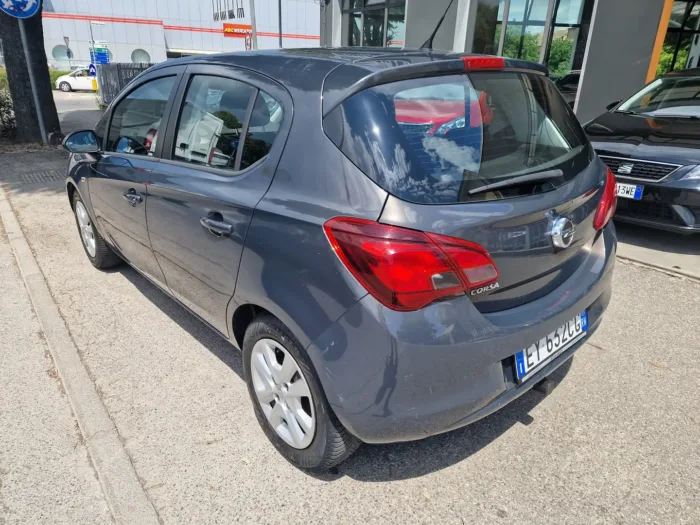 Opel Corsa Corsa 5p 1.4 Cosmo Gpl 90cv - immagine 4
