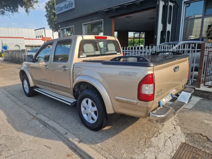 ISUZU D-MAX I 3.0 td Crew LS - immagine 3