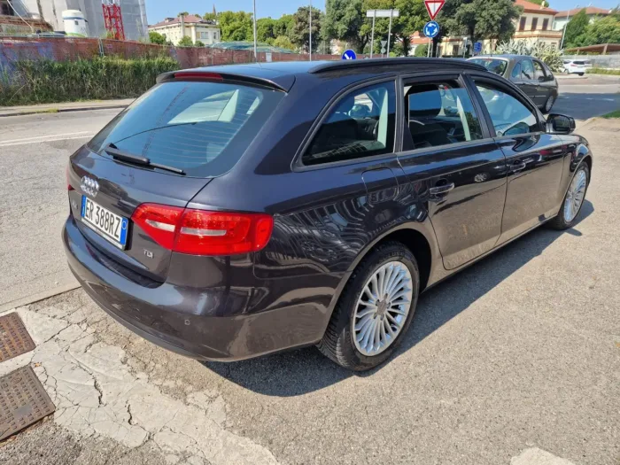 AUDI A4 Avant 2.0 tdi 143cv multitronic - immagine 4