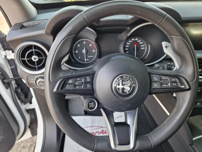 ALFA ROMEO STELVIO 2.2 t Business Q4 190cv auto -COMMERCIANTI- - immagine 5