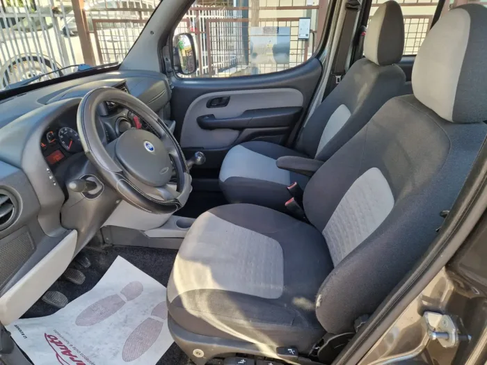 FIAT DOBLO' 1.3 mjt 16v Dynamic fap - immagine 8
