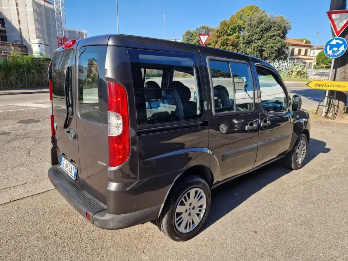 FIAT DOBLO' 1.3 mjt 16v Dynamic fap - immagine 4