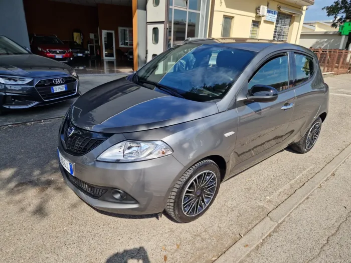 LANCIA YPSILON 1.0 firefly hybrid Silver Plus s - immagine 2