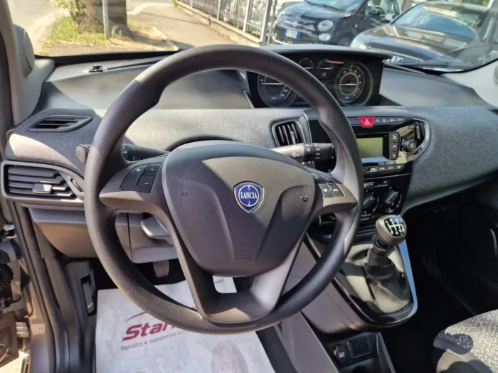 LANCIA YPSILON 1.0 firefly hybrid Silver Plus s - immagine 11