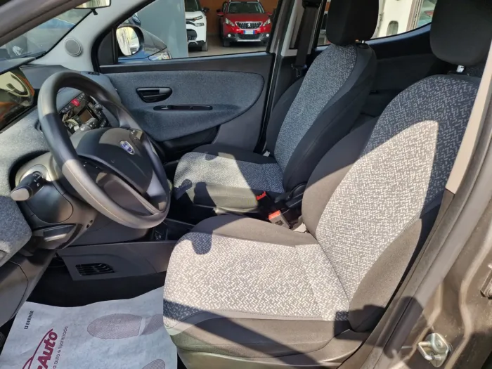 LANCIA YPSILON 1.0 firefly hybrid Silver Plus s - immagine 10